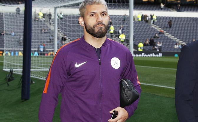 На фото: нападающий английского «Манчестер Сити» Серхио Агуэро