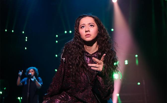 На фото: певица Manizha (Манижа Сангин)