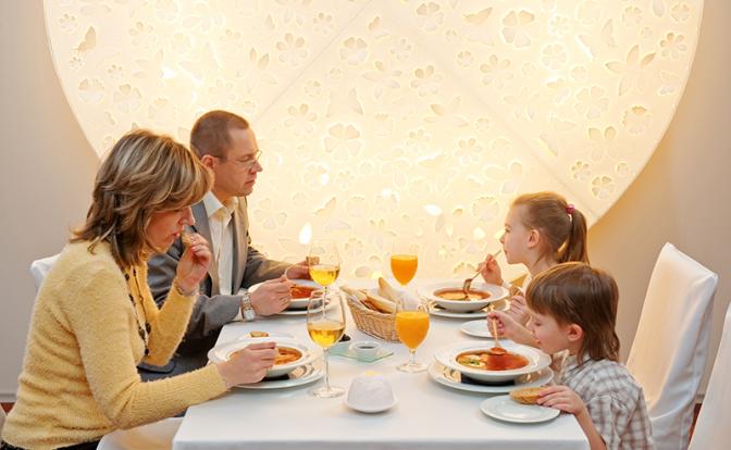 Диетолог рассказал, как есть и не толстеть