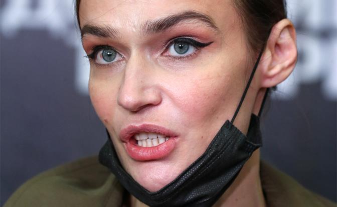 На фото: телеведущая Алена Водонаева