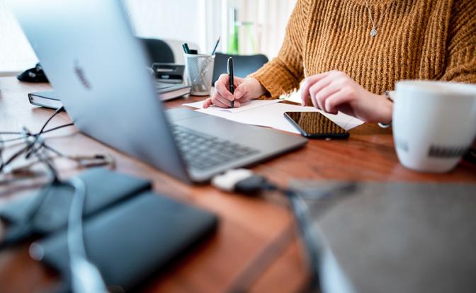 Названы побочные эффекты удаленной работы для здоровья