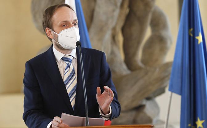 На фото:министр иностранных дел Чехии Якуб Кулганек