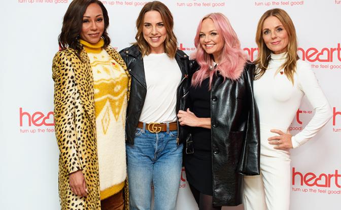 На фото: участницы британской поп-группы Spice Girls Мелани Браун (Мел Би), Мелани Чисхолм (Мел Си), Эмма Бантон и Джери Холлиуэлл (слева направо)