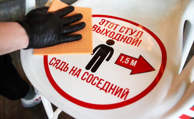 «Выстрел себе в ногу или голову?»: Фурсов заявил о медицинском апартеиде