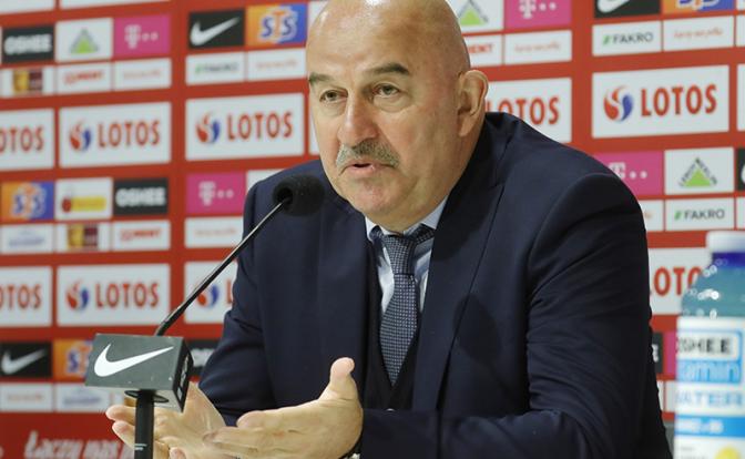 На фото: главный тренер сборной России по футболу Станислав Черчесов