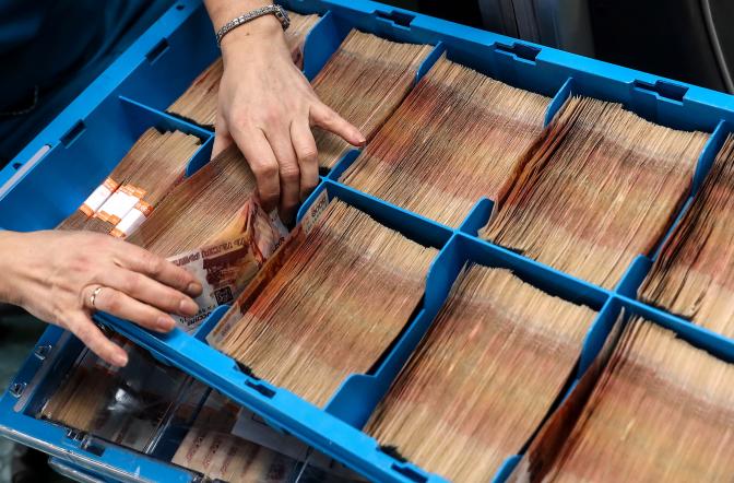 На российских рублях появятся новые номера