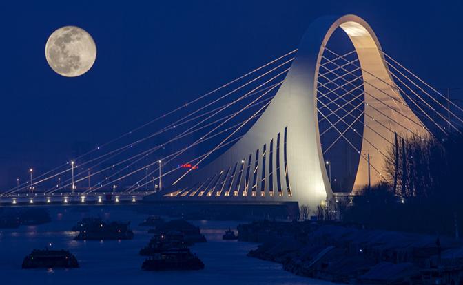 Ученый: ожидается появление "второй Луны"