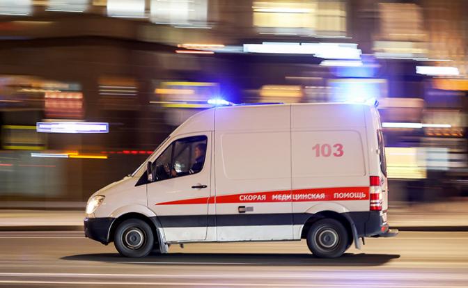 Электричка задавила трех мужчин, которые пытались залезть на платформу в Подмосковье