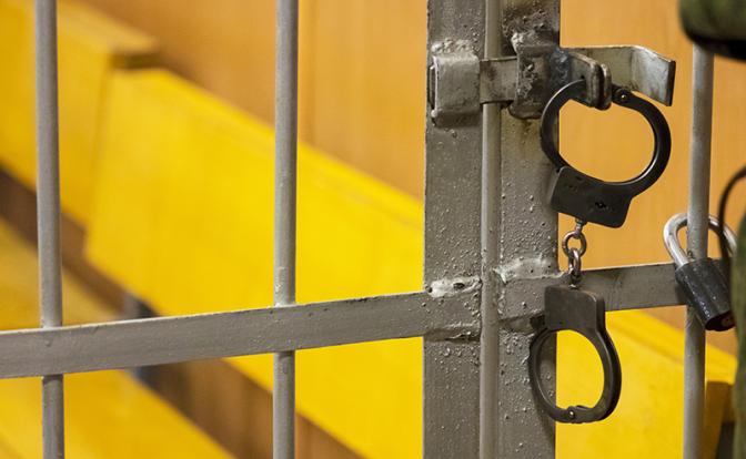 Россиянин прочитал переписку девушки в телефоне и убил ее