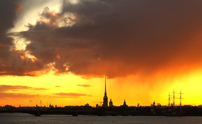 На фото: вид на Петропавловскую крепость.