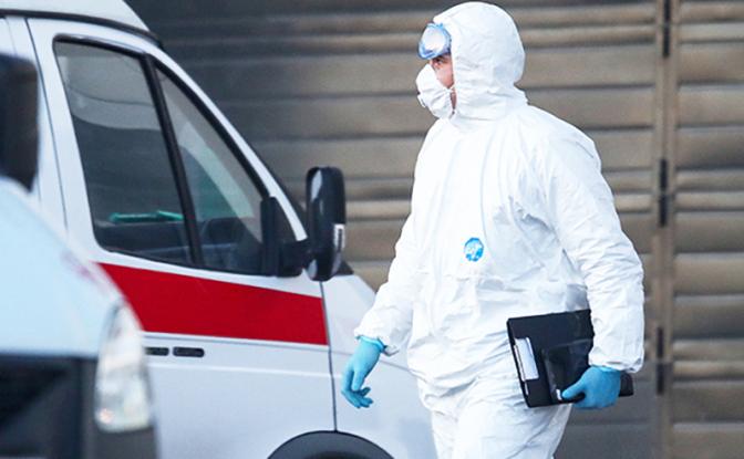 Стало известно, сколько человек заболели коронавирусом в России за сутки