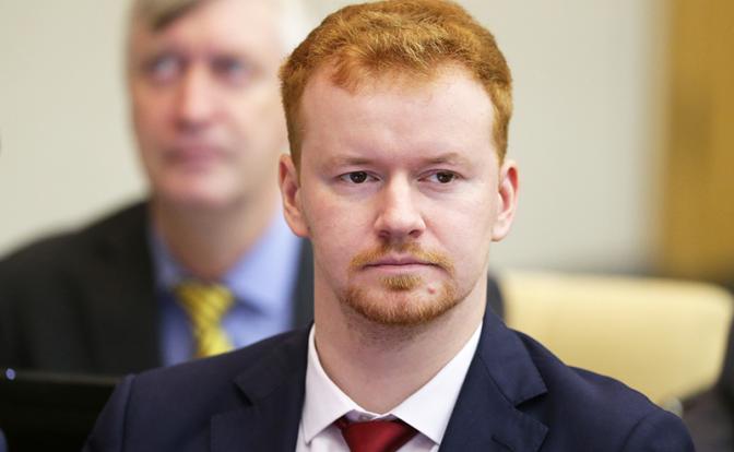 На фото: секретарь Московского городского комитета КПРФ, кандидат в члены ЦК КПРФ Денис Парфенов