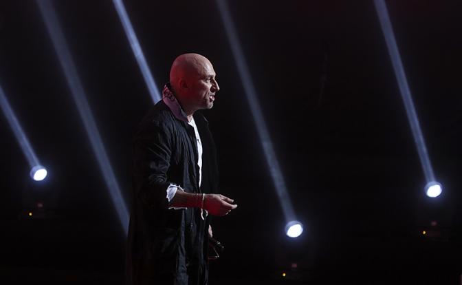 НА фото: подготовка к съемке шоу "Голос"