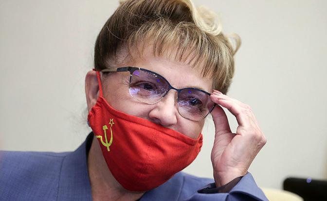 На фото: член думского комитета по транспорту и строительству, член фракции КПРФ Ольга Алимова