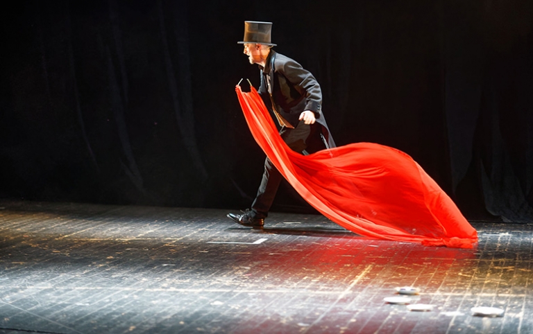 Пресс служба МХАТ им. Горького