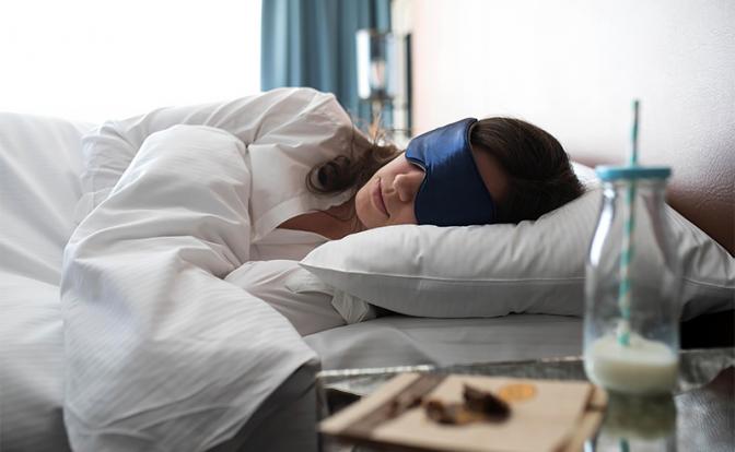 Стало известно, как долго хотят спать россияне