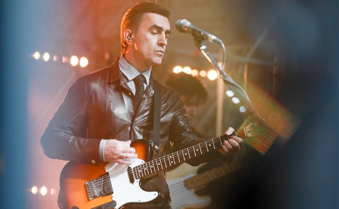 На фото: лидера группы Nautilus pompilius Вячеслав Бутусов