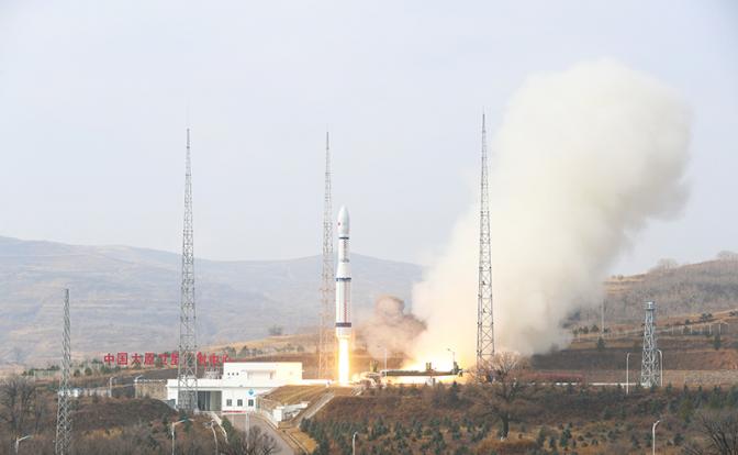Китай успешно вывел на орбиту спутник науки о Земле
