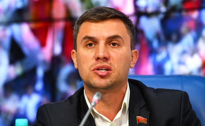 На фото: депутат Саратовской областной думы от КПРФ, экс-кандидат в депутаты Госдумы Николай Бондаренко