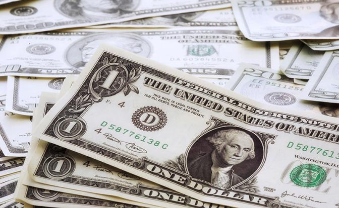Эксперт объяснил резкий рывок курса доллара