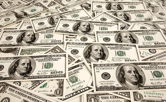 Эксперт сказала, что будет с курсом доллара после «черного понедельника»