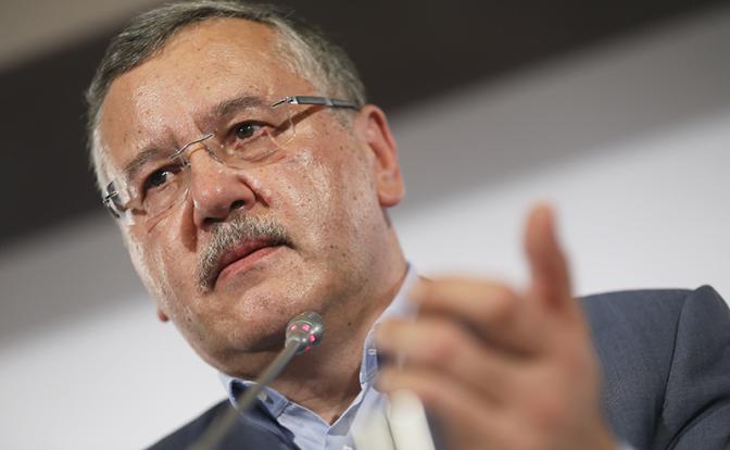 На фото: бывший министр обороны Украины Анатолий Гриценко