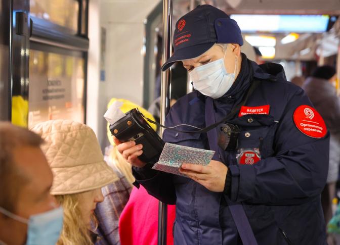 Россияне оценили перспективы введения QR-кодов