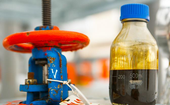 «Если как в Эмиратах»: сколько досталось бы россиянам от добычи нефти и газа