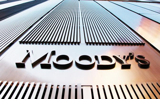 Экономист предупредил о последствиях снижения Moody's рейтинга России до «мусорного» уровня