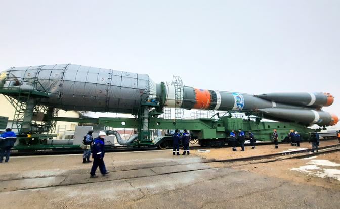 На фото: ракета-носителя "Союз-2.1б" с британскими спутниками связи OneWeb.