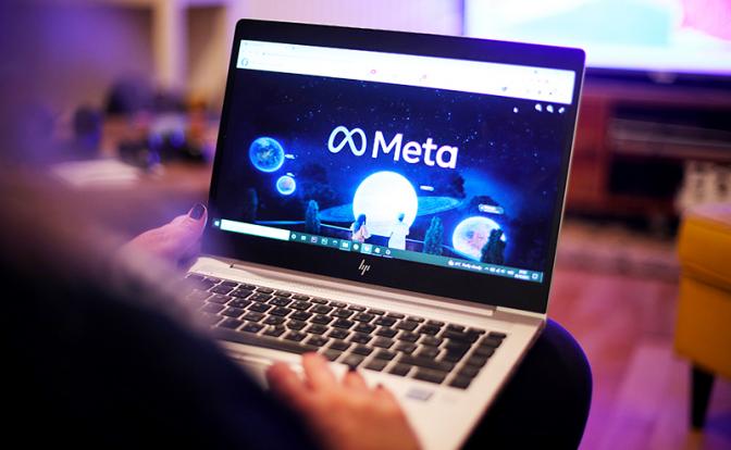 Посольство РФ назвало действия Meta экстремизмом за разрешение травли русских