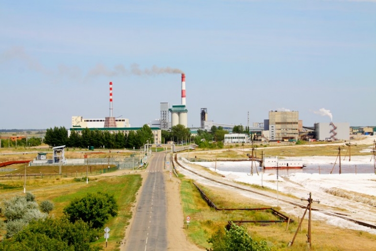На фото: ОАО Кучуксульфат 