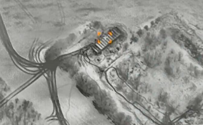 Российские беспилотники разбомбили украинские склады с боеприпасами