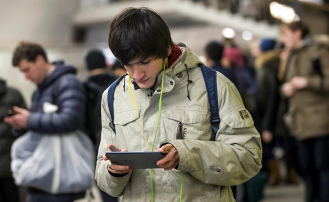 Что грозит россиянам за использование Facebook и Instagram, пояснили в Генпрокуратуре