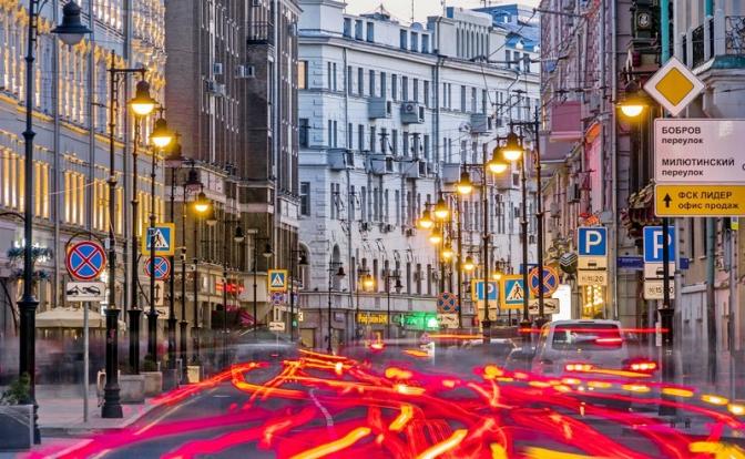 Москву ждут пробки: мэрия предупреждает о высокой загруженности московских дорог
