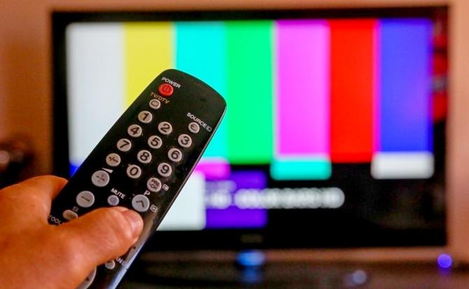 Телевидение против интернета: стало известно, кому россияне верят больше