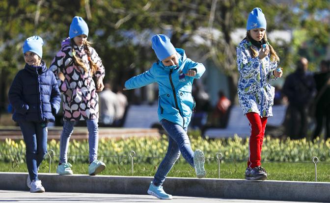 Россияне рассказали, что угрожает их детям