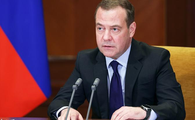 На фото: заместитель председателя Совета безопасности РФ Дмитрий Медведев.