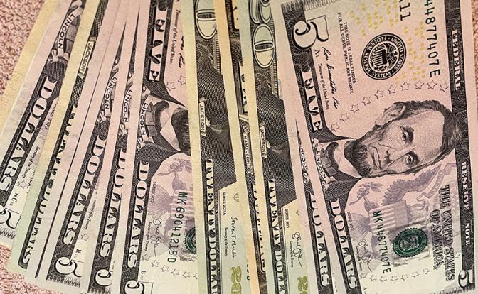 Эксперт сделал прогноз курса доллара на неделю