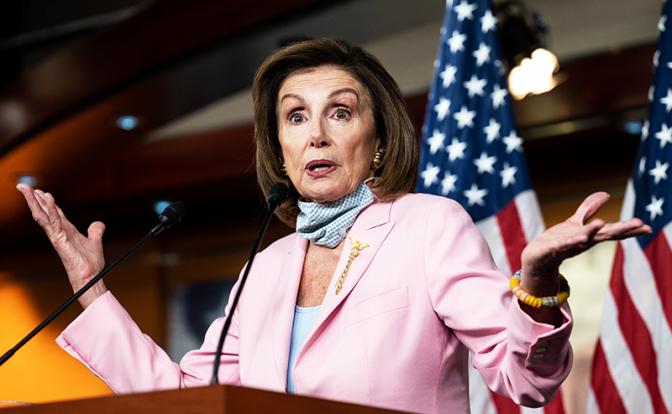 На фото: спикер Палаты представителей Конгресса США Нэнси Пелоси.