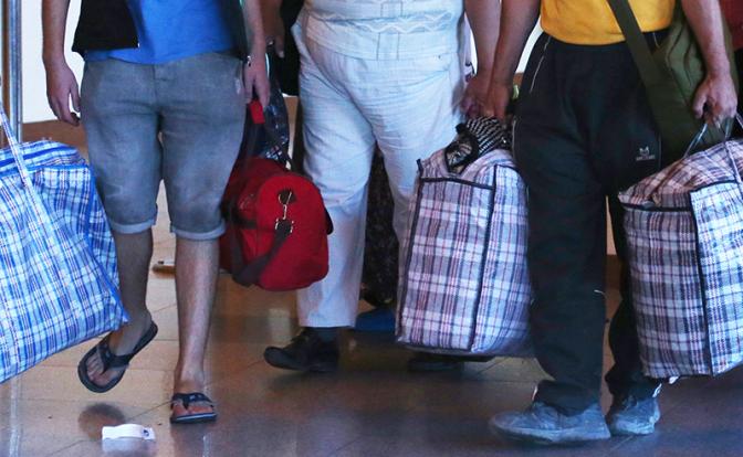 Мужчины-призывники из Запорожья платят взятки, чтобы сбежать в Крым