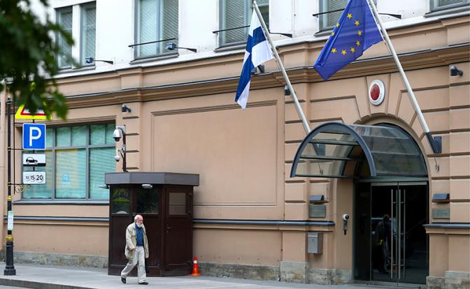 На фото: здание генерального консульства Финляндии в Санкт-Петербурге