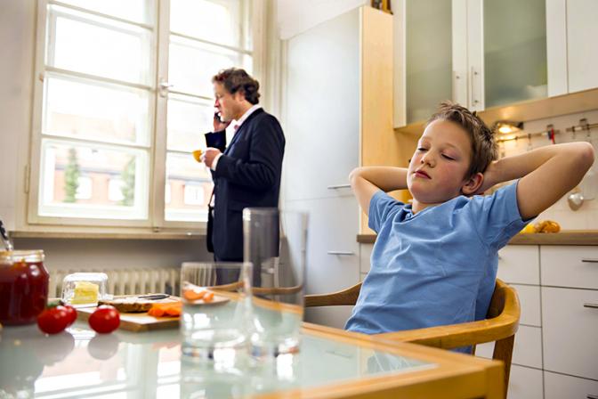 Эксперт рассказала, как родителям бороться с нежеланием детей делать домашку