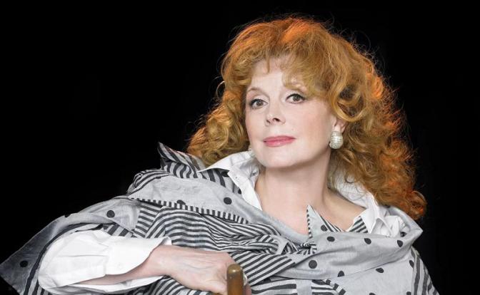 На фото: артистка России Клара Новикова