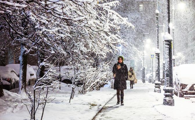 После снега будет оттепель: погода в Москве продолжит удивлять