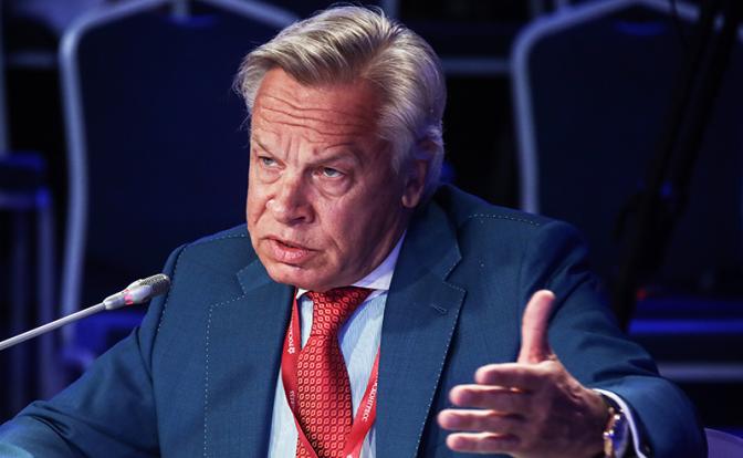 На фото: член Совфеда Алексей Пушков