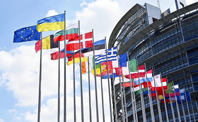 Евродепутаты приняли резолюцию об ускорении поставок Киеву всех видов вооружений