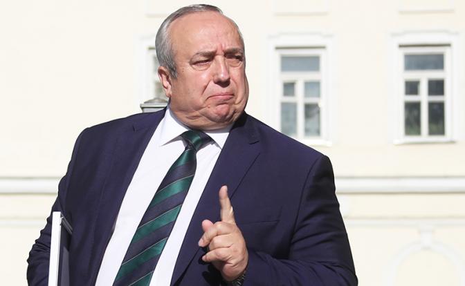 На фото: председатель Российского союза ветеранов Афганистана Франц Клинцевич.