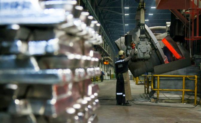 «США готовы на любые жертвы»: атака на советский алюминий ослабит курс доллара