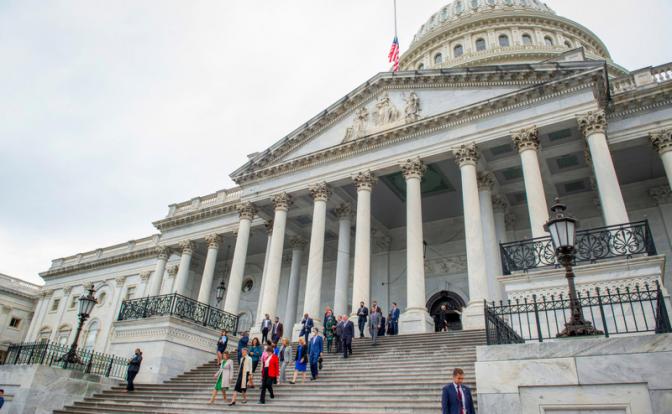 На фото: здание Капитолия США в Вашингтоне